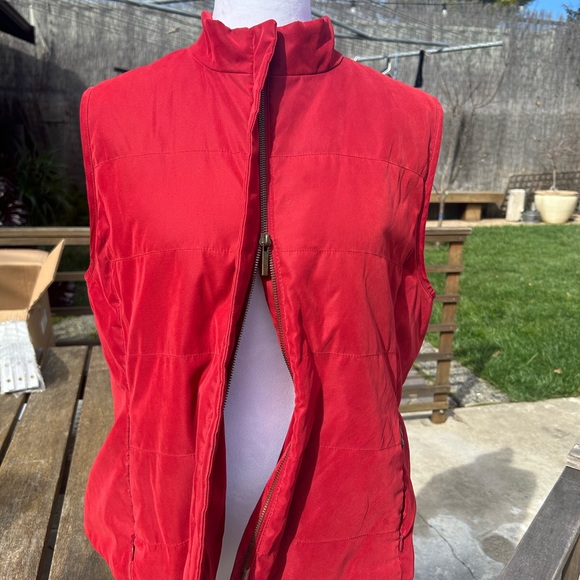 Faconnable Women's Vest - Size large - Excellent Quality - Picture 2 of 6